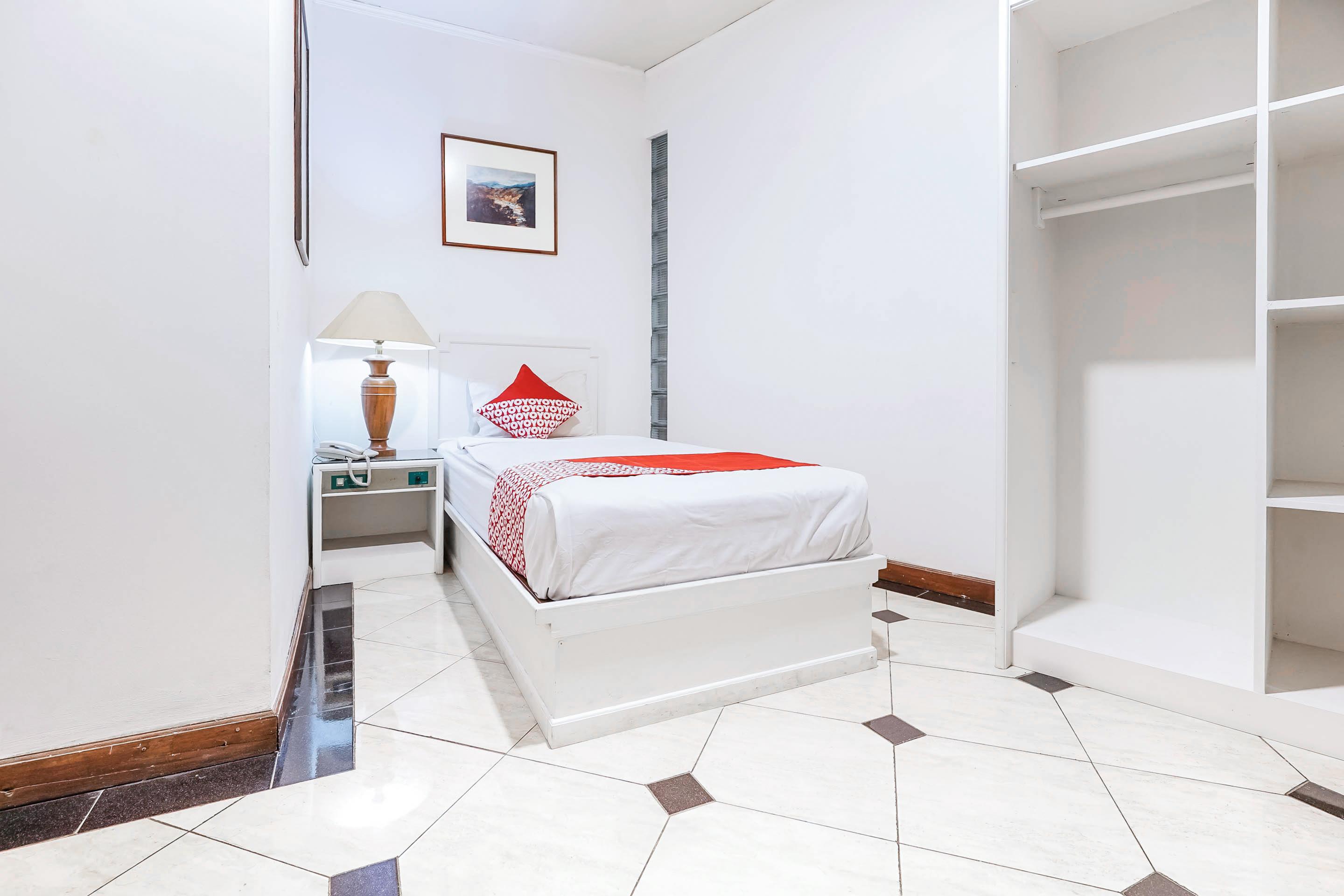 Hotel Utari Dago Bandung Buitenkant foto