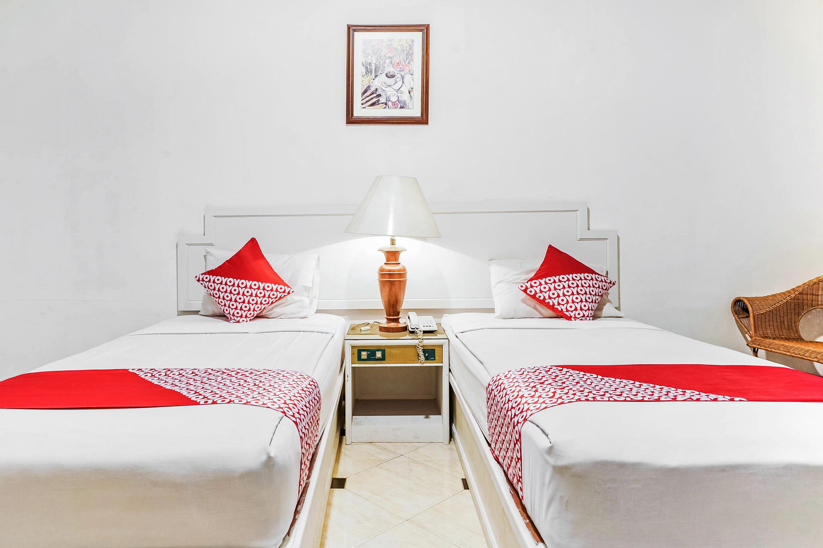 Hotel Utari Dago Bandung Buitenkant foto