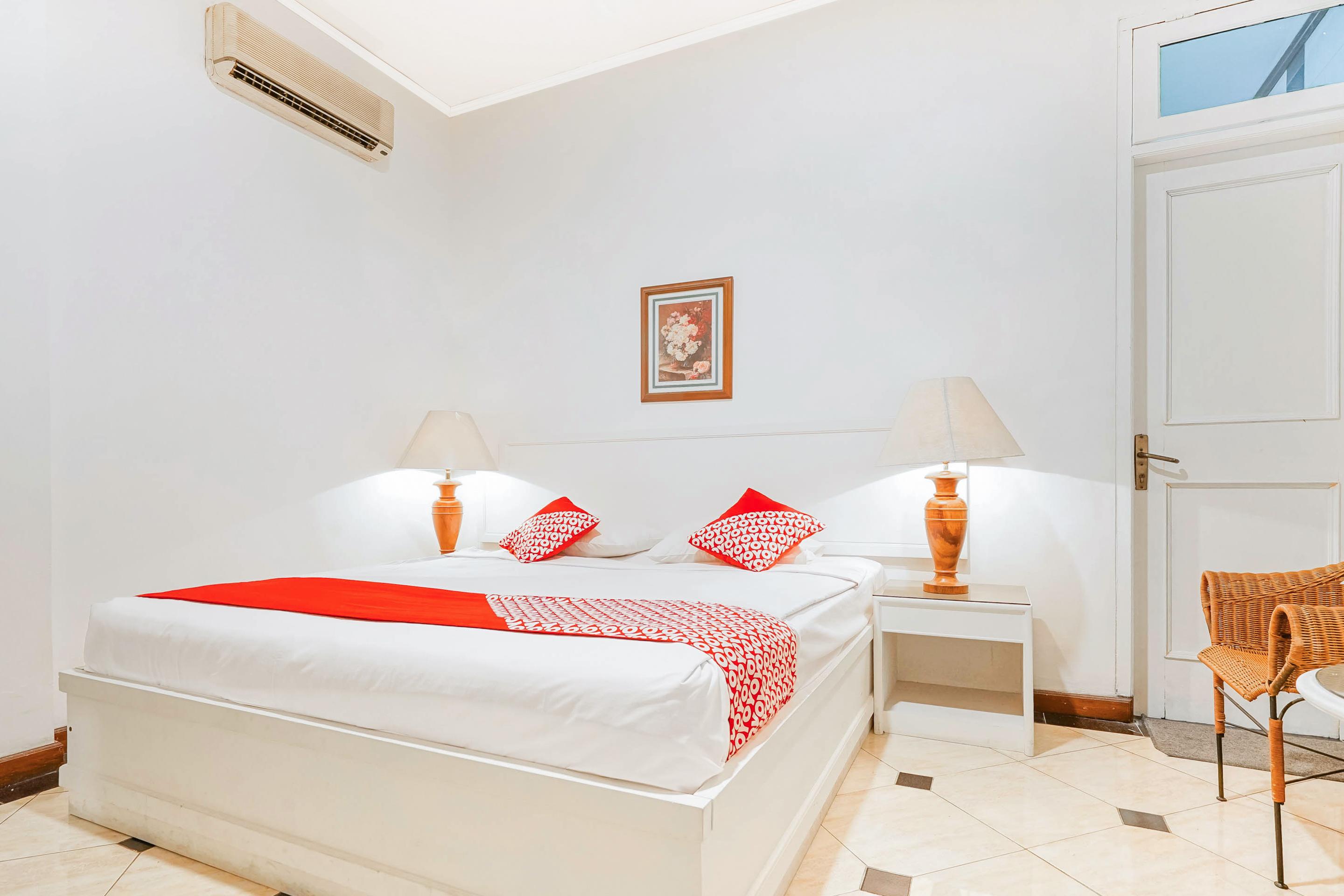 Hotel Utari Dago Bandung Buitenkant foto