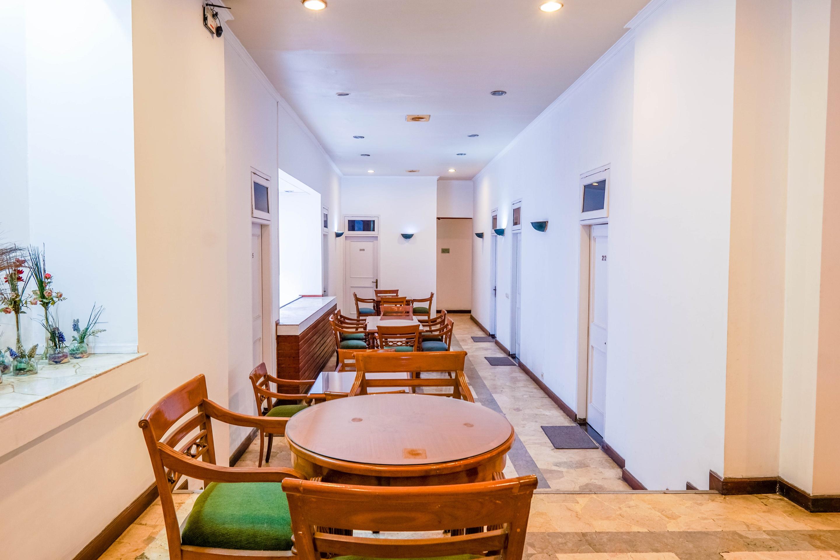 Hotel Utari Dago Bandung Buitenkant foto