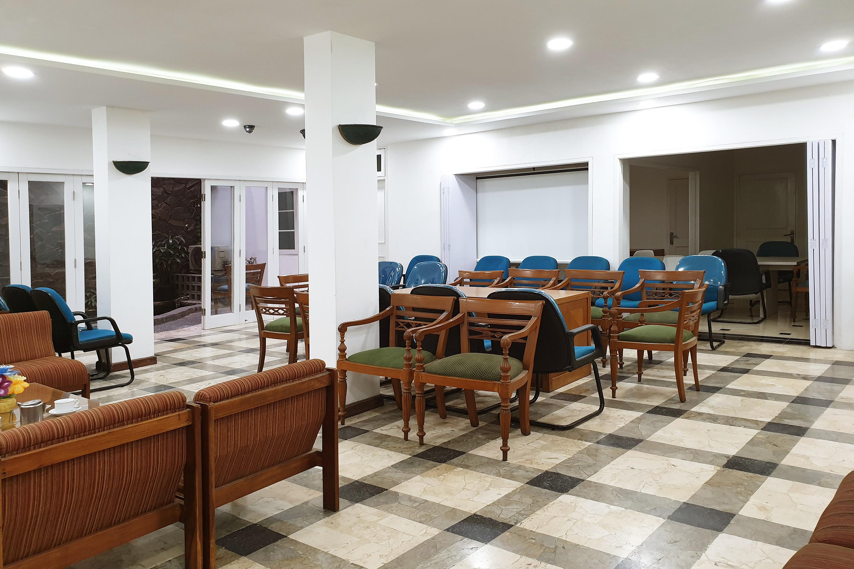 Hotel Utari Dago Bandung Buitenkant foto