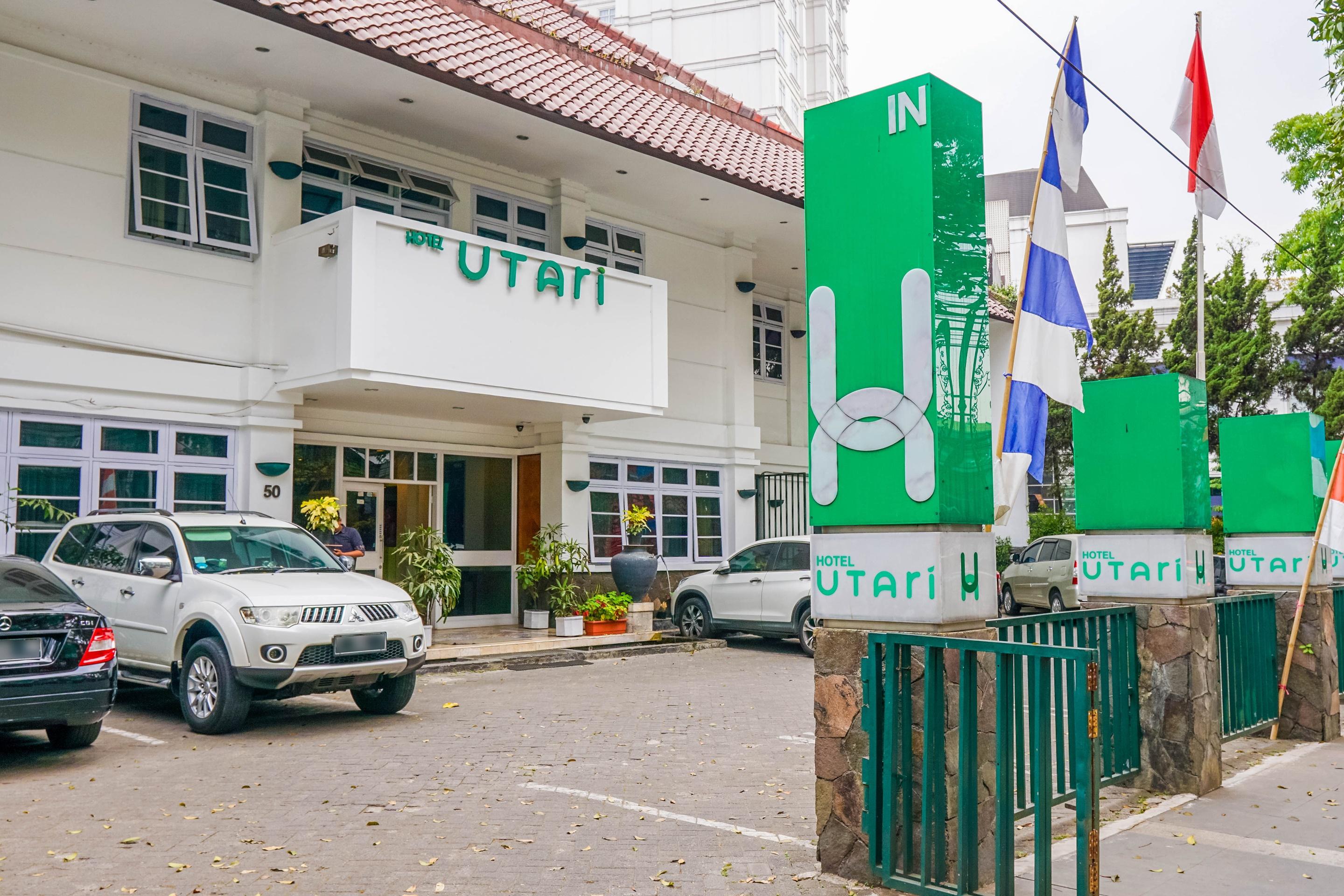 Hotel Utari Dago Bandung Buitenkant foto